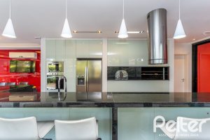 Apartamento à venda com 83m², 3 dormitórios, 1 suíte, 2 vagas, no bairro Tristeza em PORTO ALEGRE