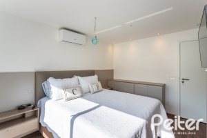 Casa em Condomínio à venda com 162m², 4 dormitórios, 2 suítes, 2 vagas, no bairro Vila Nova em PORTO ALEGRE