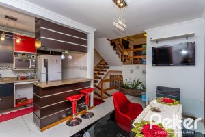 Casa à venda com 262m², 3 dormitórios, 1 suíte, 4 vagas, no bairro Ipanema em Porto Alegre