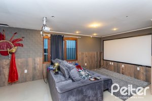 Casa à venda com 262m², 3 dormitórios, 1 suíte, 4 vagas, no bairro Ipanema em Porto Alegre