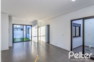 Casa em Condomínio à venda com 98m², 3 dormitórios, 1 suíte, 2 vagas, no bairro Hípica em Porto Alegre
