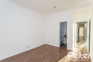 Casa em Condomínio à venda com 98m², 3 dormitórios, 1 suíte, 2 vagas, no bairro Hípica em Porto Alegre