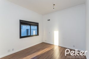 Casa em Condomínio à venda com 98m², 3 dormitórios, 1 suíte, 2 vagas, no bairro Hípica em Porto Alegre