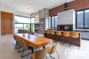 Casa em Condomínio à venda com 270m², 3 dormitórios, 3 suítes, 3 vagas, no bairro Alphaville em PORTO ALEGRE