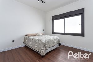 Casa em Condomínio à venda com 270m², 3 dormitórios, 3 suítes, 3 vagas, no bairro Alphaville em PORTO ALEGRE