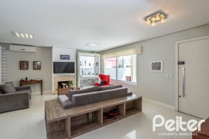 Casa em Condomínio à venda com 245m², 3 dormitórios, 3 suítes, 4 vagas, no bairro Mountain Ville em PORTO ALEGRE