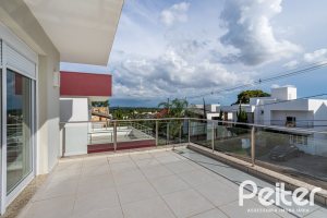 Casa em Condomínio à venda com 245m², 3 dormitórios, 3 suítes, 4 vagas, no bairro Mountain Ville em PORTO ALEGRE