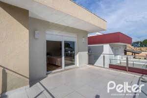 Casa em Condomínio à venda com 245m², 3 dormitórios, 3 suítes, 4 vagas, no bairro Mountain Ville em PORTO ALEGRE