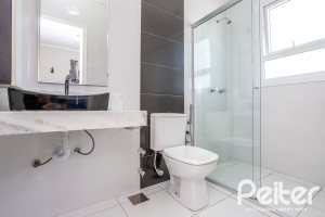 Casa em Condomínio à venda com 245m², 3 dormitórios, 3 suítes, 4 vagas, no bairro Mountain Ville em PORTO ALEGRE