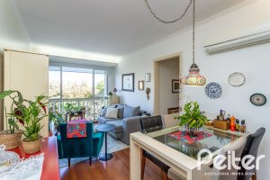 Apartamento à venda com 79m², 3 dormitórios, no bairro Cristal em Porto Alegre