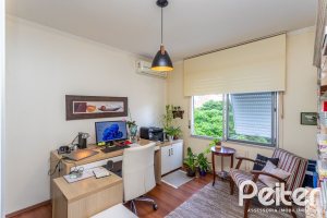 Apartamento à venda com 79m², 3 dormitórios, no bairro Cristal em Porto Alegre
