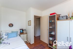 Apartamento à venda com 79m², 3 dormitórios, no bairro Cristal em Porto Alegre