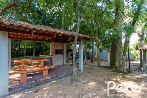 Apartamento à venda com 79m², 3 dormitórios, no bairro Cristal em Porto Alegre