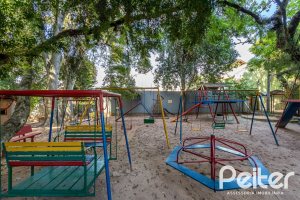 Apartamento à venda com 79m², 3 dormitórios, no bairro Cristal em Porto Alegre