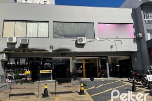 Comercial à venda com 59m², 1 vaga, no bairro Camaquã em Porto Alegre