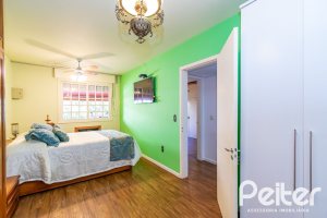 Casa em Condomínio à venda com 160m², 3 dormitórios, 1 suíte, 2 vagas, no bairro Tristeza em PORTO ALEGRE