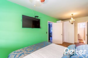 Casa em Condomínio à venda com 160m², 3 dormitórios, 1 suíte, 2 vagas, no bairro Tristeza em PORTO ALEGRE