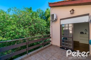 Casa em Condomínio à venda com 160m², 3 dormitórios, 1 suíte, 2 vagas, no bairro Tristeza em PORTO ALEGRE