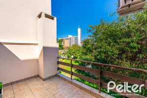 Casa em Condomínio à venda com 160m², 3 dormitórios, 1 suíte, 2 vagas, no bairro Tristeza em PORTO ALEGRE