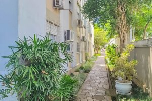 Apartamento à venda com 76m², 3 dormitórios, 1 vaga, no bairro Cristal em Porto Alegre