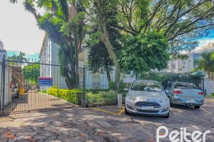 Apartamento à venda com 76m², 3 dormitórios, 1 vaga, no bairro Cristal em Porto Alegre