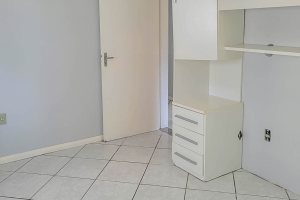 Apartamento à venda com 76m², 3 dormitórios, 1 vaga, no bairro Cristal em Porto Alegre