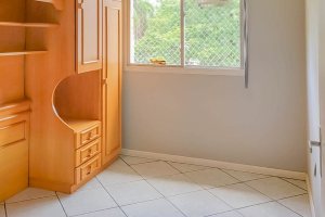 Apartamento à venda com 76m², 3 dormitórios, 1 vaga, no bairro Cristal em Porto Alegre