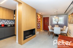 Casa em Condomínio à venda com 240m², 3 dormitórios, 1 suíte, 2 vagas, no bairro Tristeza em Porto Alegre