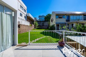 Terreno em condomínio à venda com 462m², no bairro Espírito Santo em Porto Alegre