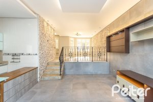 Casa à venda com 160m², 3 dormitórios, 1 suíte, 2 vagas, no bairro Ipanema em Porto Alegre