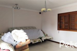 Casa à venda com 160m², 3 dormitórios, 3 suítes, 7 vagas, no bairro Centro em Tramandaí