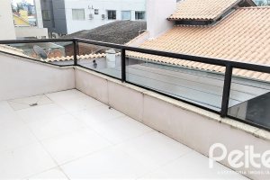 Casa à venda com 160m², 3 dormitórios, 3 suítes, 7 vagas, no bairro Centro em Tramandaí