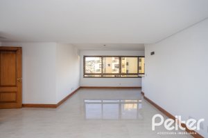 Apartamento à venda com 134m², 3 dormitórios, 1 suíte, 2 vagas, no bairro Tristeza em PORTO ALEGRE