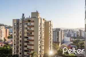 Apartamento à venda com 134m², 3 dormitórios, 1 suíte, 2 vagas, no bairro Tristeza em PORTO ALEGRE