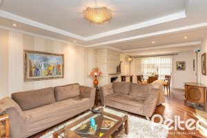 Casa em Condomínio à venda com 176m², 4 dormitórios, 2 suítes, 3 vagas, no bairro Ipanema em Porto Alegre