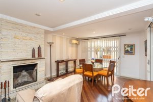 Casa em Condomínio à venda com 176m², 4 dormitórios, 2 suítes, 3 vagas, no bairro Ipanema em Porto Alegre