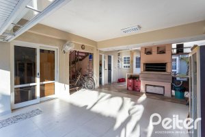 Casa em Condomínio à venda com 176m², 4 dormitórios, 2 suítes, 3 vagas, no bairro Ipanema em Porto Alegre