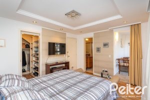 Casa em Condomínio à venda com 176m², 4 dormitórios, 2 suítes, 3 vagas, no bairro Ipanema em Porto Alegre