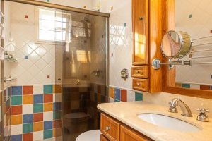 Casa em Condomínio à venda com 176m², 4 dormitórios, 2 suítes, 3 vagas, no bairro Ipanema em Porto Alegre