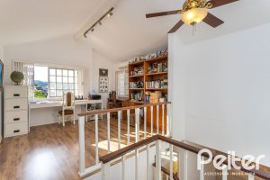 Casa em Condomínio à venda com 176m², 4 dormitórios, 2 suítes, 3 vagas, no bairro Ipanema em Porto Alegre