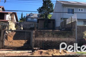 Terreno à venda com 352m², no bairro Jardim Isabel em Porto Alegre