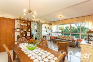 Apartamento à venda com 90m², 3 dormitórios, 1 suíte, 2 vagas, no bairro Tristeza em PORTO ALEGRE