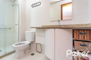 Apartamento à venda com 90m², 3 dormitórios, 1 suíte, 2 vagas, no bairro Tristeza em PORTO ALEGRE