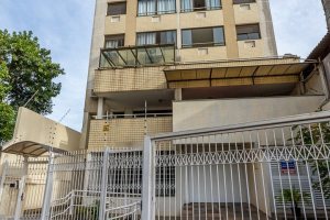 Apartamento à venda com 74m², 2 dormitórios, 1 suíte, 1 vaga, no bairro Santana em Porto Alegre