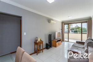 Apartamento à venda com 74m², 2 dormitórios, 1 suíte, 1 vaga, no bairro Santana em Porto Alegre