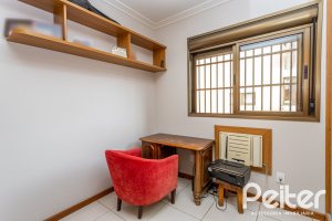 Apartamento à venda com 74m², 2 dormitórios, 1 suíte, 1 vaga, no bairro Santana em Porto Alegre