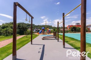 Casa em Condomínio à venda com 344m², 4 dormitórios, 4 suítes, 4 vagas, no bairro Alphaville em PORTO ALEGRE