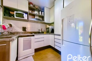 Casa em Condomínio à venda com 166m², 3 dormitórios, 2 suítes, 1 vaga, no bairro Hípica em Porto Alegre