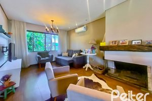 Casa em Condomínio à venda com 166m², 3 dormitórios, 2 suítes, 1 vaga, no bairro Hípica em Porto Alegre