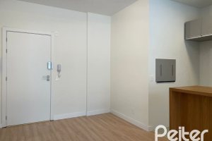 Apartamento à venda com 61m², 1 dormitório, 1 suíte, 1 vaga, no bairro Tristeza em Porto Alegre